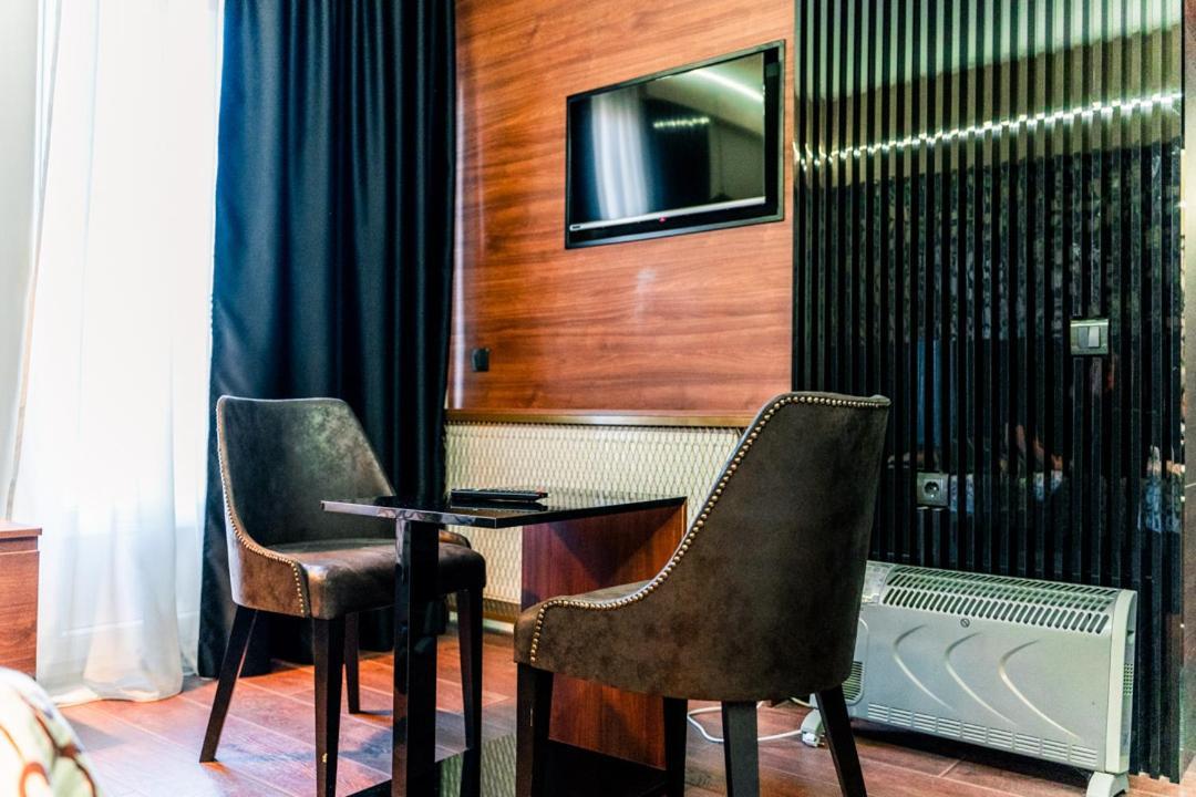 Hotel Zeleni Vir Ni Kültér fotó