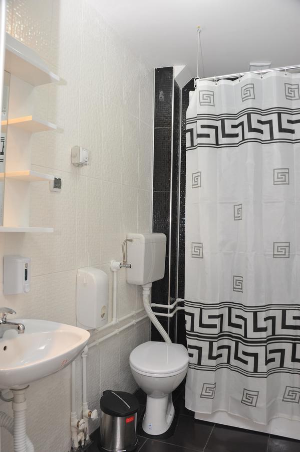 Hotel Zeleni Vir Ni Kültér fotó