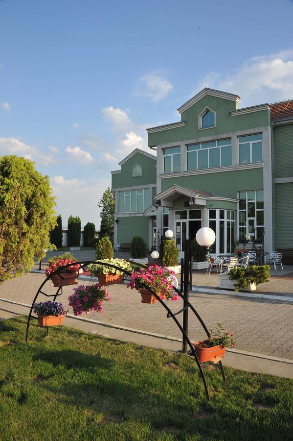 Hotel Zeleni Vir Ni Kültér fotó