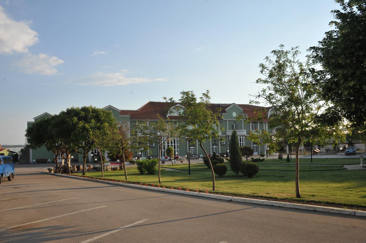 Hotel Zeleni Vir Ni Kültér fotó